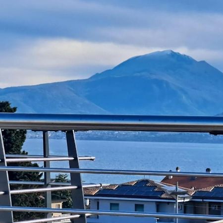 Relais Sweet Days Bed & Breakfast Peschiera del Garda Bagian luar foto